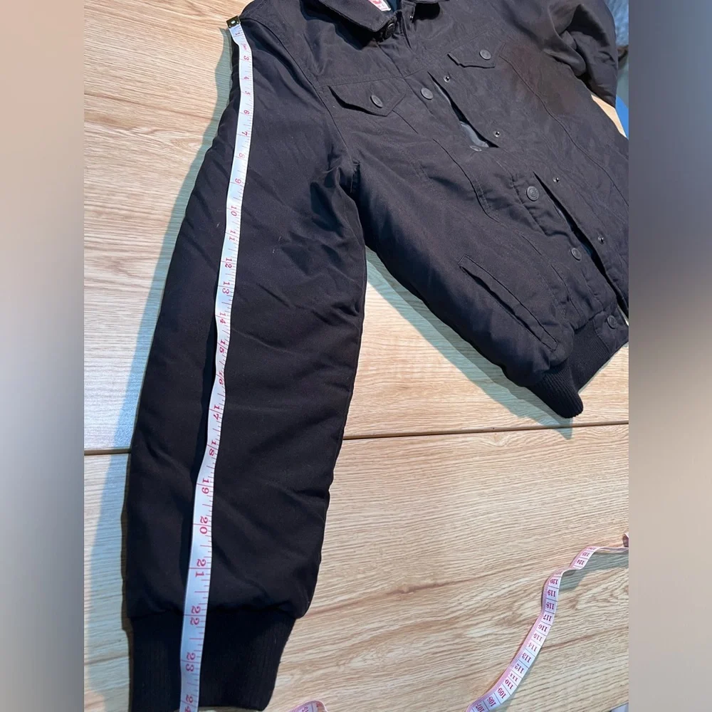 Women’s Levi's Original Trucker Black Quilted Insulated
Softshell Jacket - Picture 7 of 11